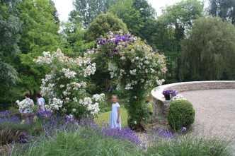 Promenade des jardins à Mélin